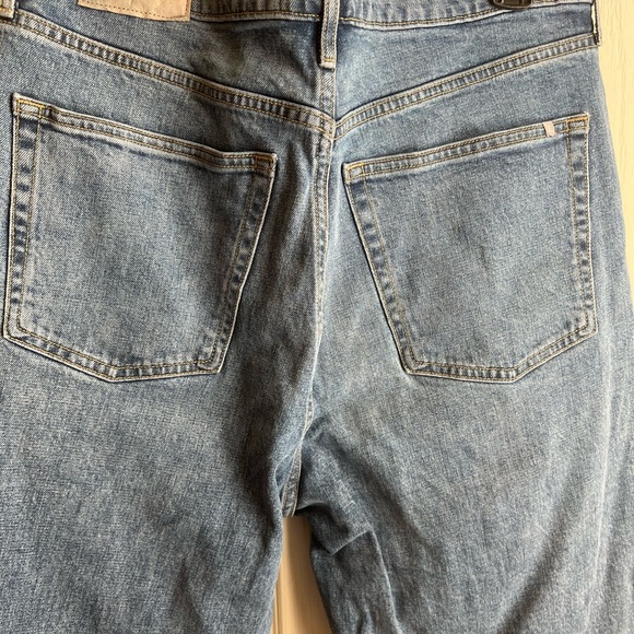 Everlane The Original Cheeky Jean - Picture 6 of 7